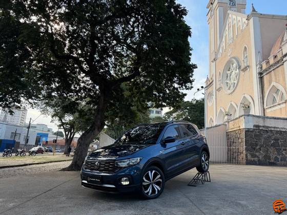 VOLKSWAGEN T-CROSS 1.0 200 TSI TOTAL FLEX COMFORTLINE AUTOMÁTICO VOLKSWAGEN T-CROSS 1.0 200 TSI TOTAL FLEX COMFORTLINE AUTOMÁTICO